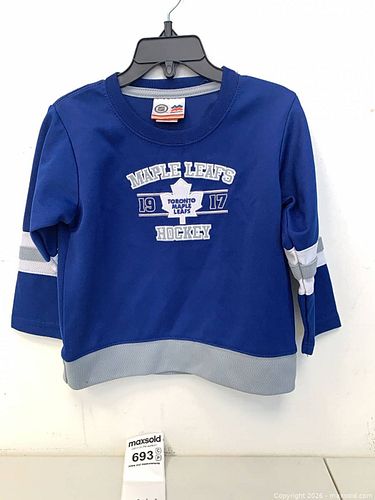 Lot #693 (1 of 4)