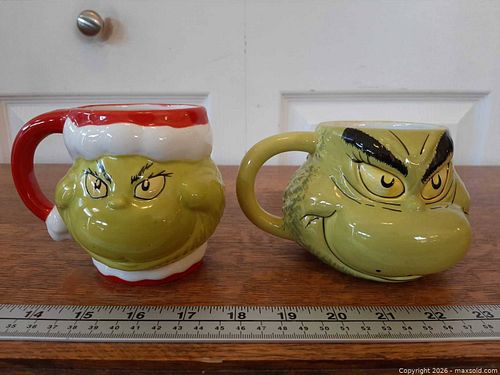 Dr. Seuss The Grinch sculpted ceramic mugs (1 of 7)
