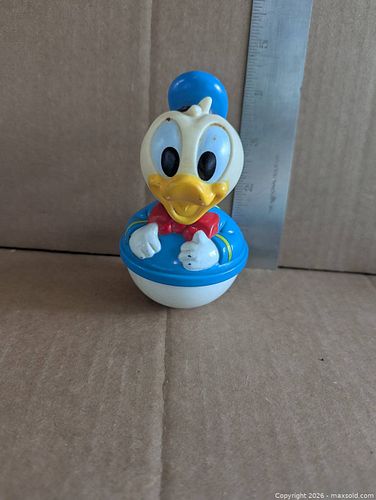 Vintage Disney Donald Duck Baby Weeble Wobble Roly Poly Toy (1 of 4)