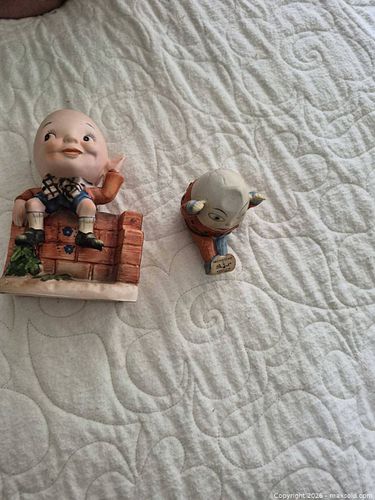 Lot #51 (1 of 5)