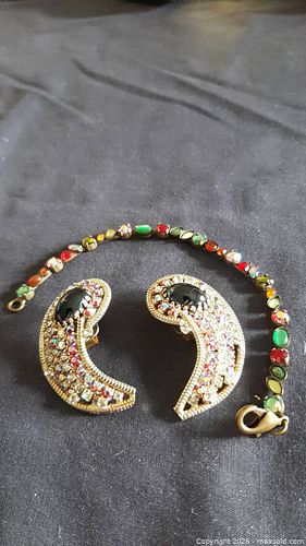  Costume Jewellery (1 of 4)