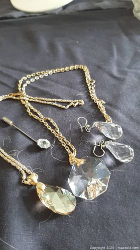 Swarovski Jewellery (1 of 6)