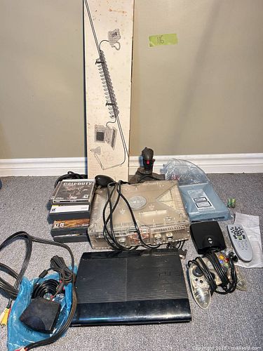 Mixed Video Game Console Lot: Xbox, PS3 Slim, Controllers, Discs (1 of 15)