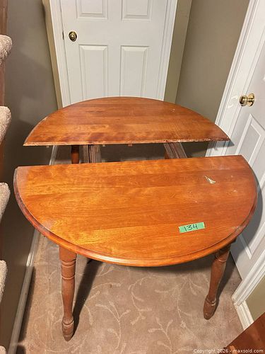 Traditional Farmhouse Medium Brown Cherry Dining Table (1 of 8)