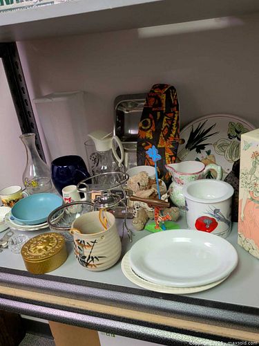 Group of kitchen and decor  (1 of 4)