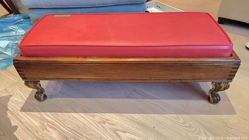 Foot stool c (1 of 9)