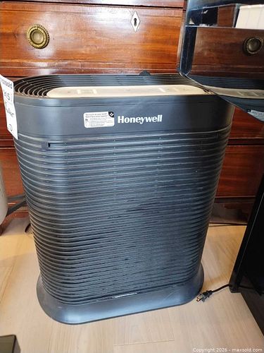 Honeywell Air Purifier B (1 of 7)