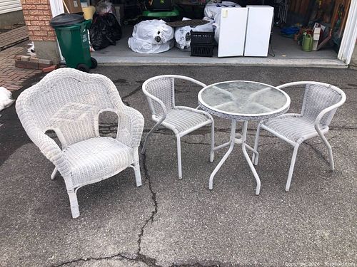 Wicker Patio Furniture (1 of 14)