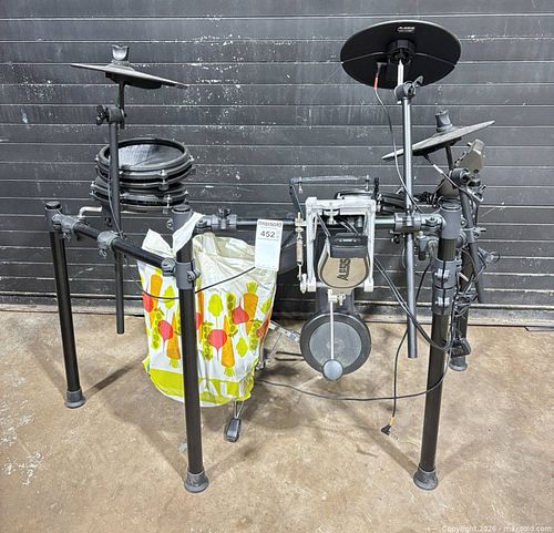 Alesis Electric Drum Set  (1 of 7)