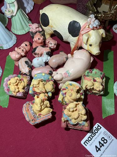 Collectible Pigs A (1 of 8)