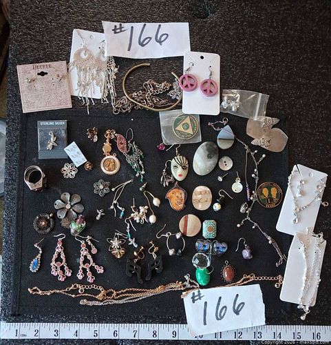 Lot #166 (1 of 18)