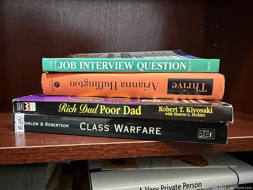 Business & Self-Help Paperback Books (4) (1 of 3)