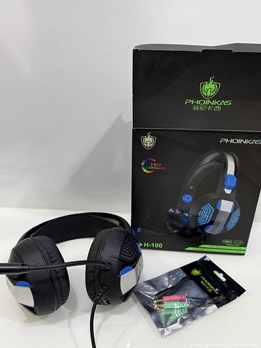  Phoinkas video game headset . (1 of 5)