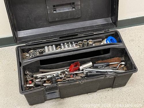 Toolbox with mixed handtools (1 of 10)