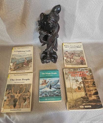 Lot of culture books (1 of 6)