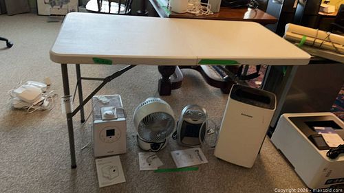 Folding Table  (1 of 6)