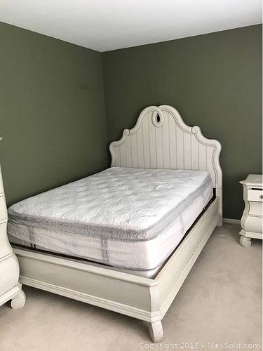 Lot #0954 (1 of 7)