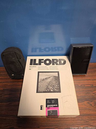 Lot of Miscellaneous Photographic, Phone Case, pouch (1 of 5)