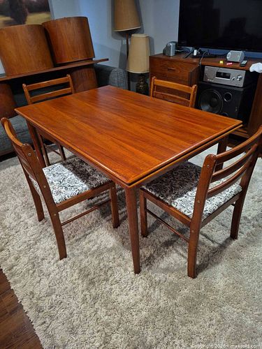 Lot #1 (1 of 8)