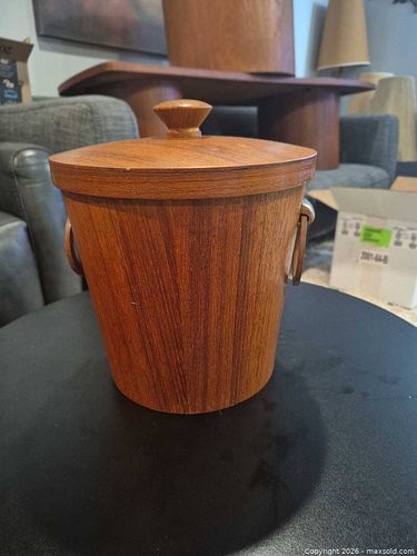 Lot #44 (1 of 7)