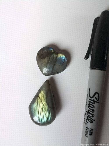 Pair of Labradorite Cabochons, Heart and Teardrop Shapes (1 of 3)