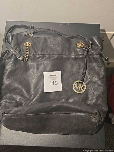Lot #119 (1 of 5)