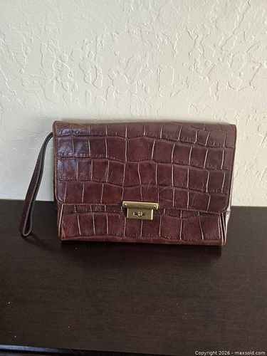 Lot #139 (1 of 4)