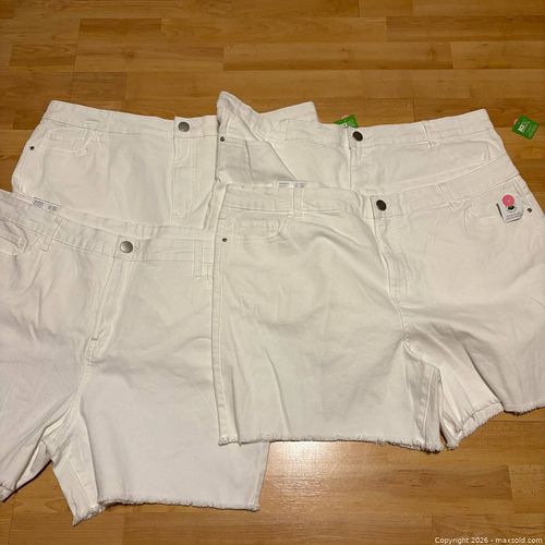 4 pairs NoBo White Jean Shorts Size 18 and 20 (1 of 7)