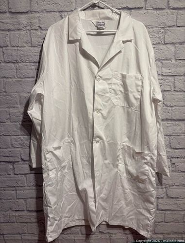 New Medical Coat XL (1 of 2)