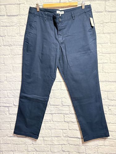New Women’s Amazon Essentials Cotton Chino Pants Size 16 (1 of 5)