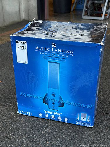 New + Vintage Computer Speakers (1 of 3)