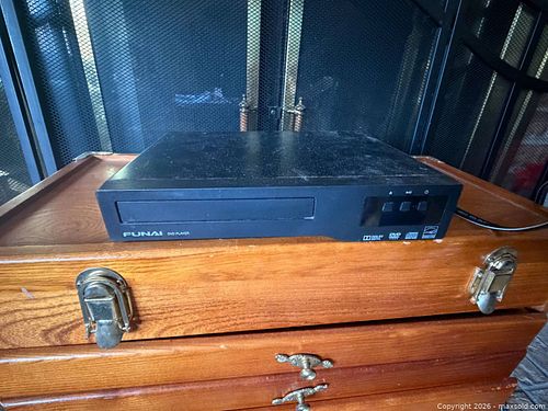FUNAI DVD PLAYER  (1 of 5)