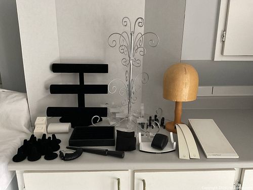 Large collection of jewelry display items (1 of 4)
