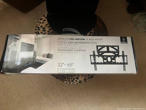 GTECH Full Motion TV Wall Mount for 32"–65" Screens, Black (1 of 9)