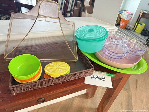 Outdoor serving lot (1 of 3)