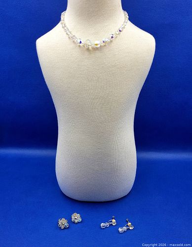 Vintage Aurora Borealis Crystal Bead NECKLACE & 2 Pairs of EARRINGS (1 of 10)