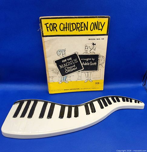 Vintage Ceramic KEYBOARD Decor Piece & 1959 Magnus Organ Songbook (1 of 9)