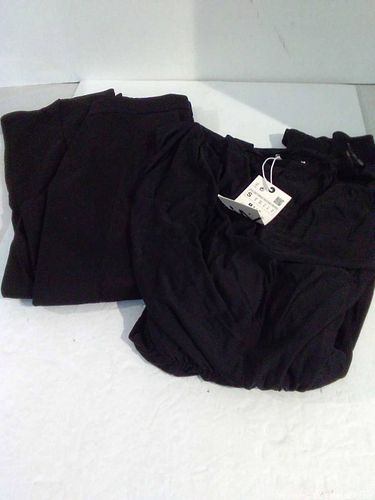 Black Pants and Dress (1 of 5)