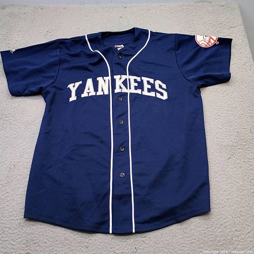 Lot #109 (1 of 5)