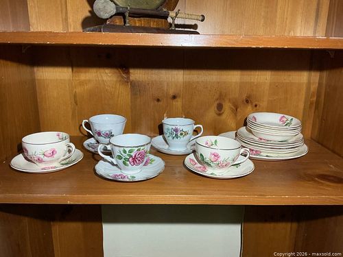 Teacups And Plates Z (1 of 10)