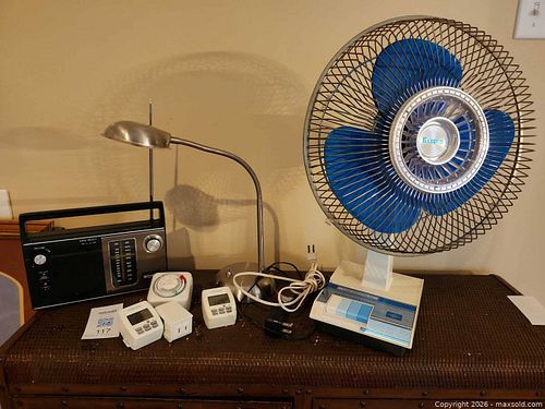 Fan, Lamp, Radio and Timers. B (1 of 11)