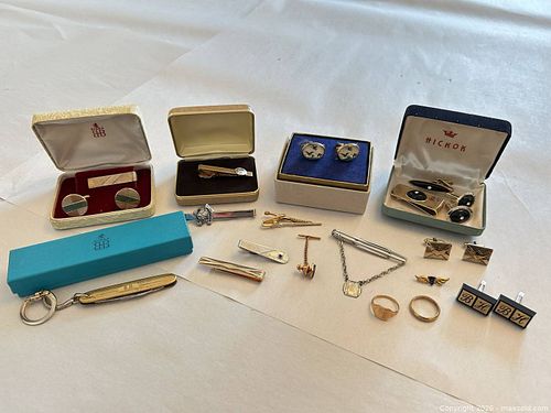 Vintage Men's Accessory Lot — Cufflinks, Tie Bars, Rings, Pins, Coins (1 of 21)