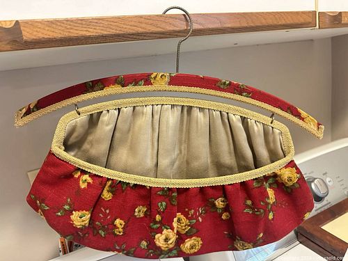 Clothes Pin Carrier.   A (1 of 5)