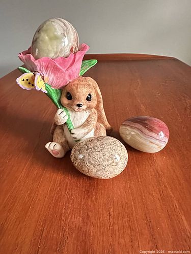 Easter Decor.    A (1 of 5)