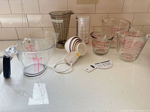 Kitchen measuring tools  A (1 of 10)