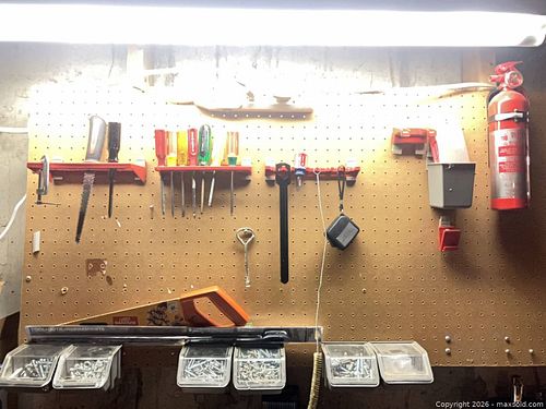 Tool lot. B (1 of 9)