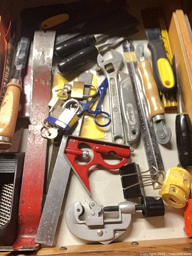 Workbench tools. B (1 of 6)