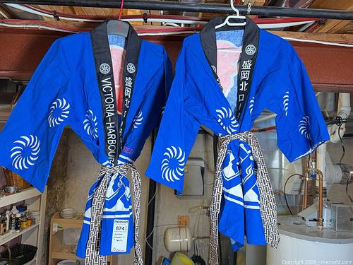 Pair of Japanese Happi Coats with Vistoria Harbour Rotary Logo A (1 of 8)