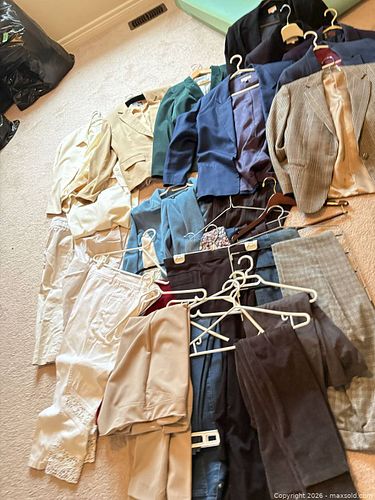 Women's Clothing: Blazers, Pants, Skirts & Fleece B (1 of 15)