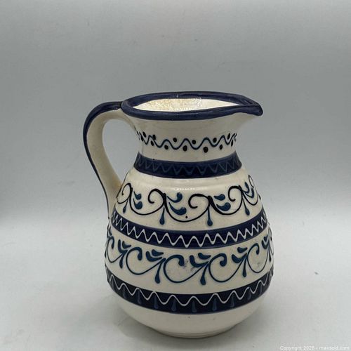 Lot #401 (1 of 5)